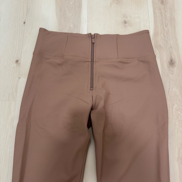 Freddy WRUP Faux Leather High Waisted Zipper Petite Length Mocha Women's XL - Picture 9 of 16